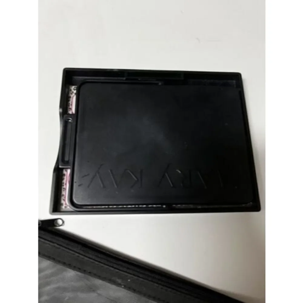 New‎ Mary Kay Black Foldable Travel Mirror Stand Zippered Bag Consultant
